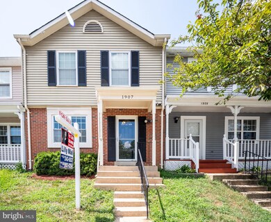 1907 Fort Monroe Ct, Dumfries, VA 22026 - photo 4