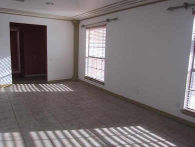 1832 Mike Hill Dr, El Paso, TX 79936 - photo 4