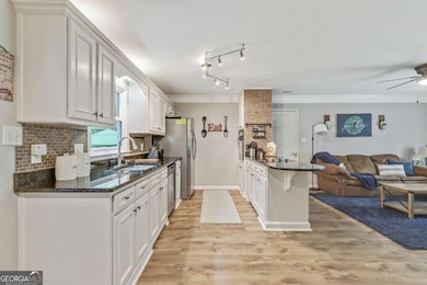 3605 Hickory Cir SE, Smyrna, GA 30080 - photo 5