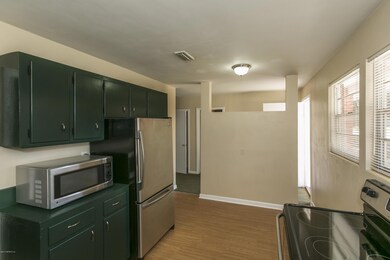 6803 Waikiki Rd, Jacksonville, FL 32216 - photo 5