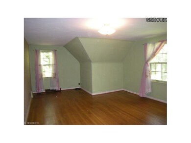 You have your choice of which bedroom is the maste