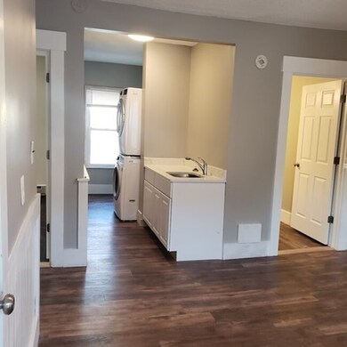 84 Florence St unit 3, Worcester, MA 01603 - photo 3