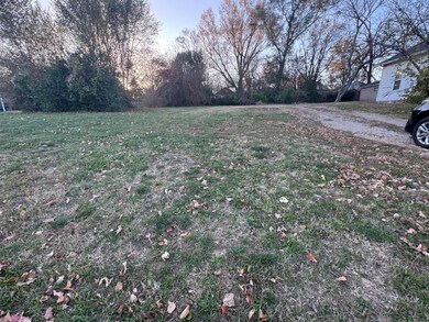 921 S Grant Ave, Springfield, MO 65806 - photo 7