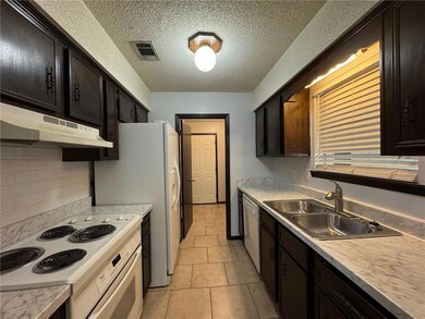 1059 Greenway Dr W, Mobile, AL 36608 - photo 7