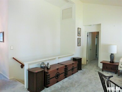 1529 Hickory Ln, Bettendorf, IA 52722 - photo 7