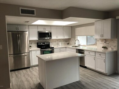 8014 W Westview Dr unit 6, Phoenix, AZ 85033 - photo 3