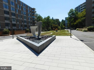 Van Ness East unit 643, Washington, DC 20008 - photo 3