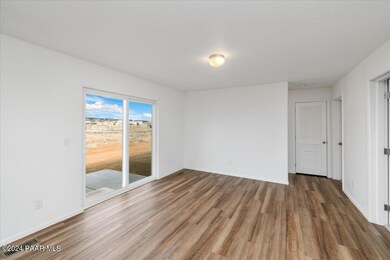 25341 N Mitchell Rd, Paulden, AZ 86334 - photo 6