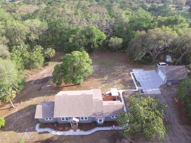 467 N Dixie Ave, Titusville, FL 32796 - photo 4