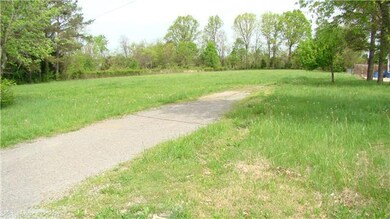 201 Richdale Ln, Shelbyville, TN 37160 - photo 3