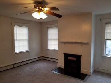 25 Pleasant St unit 2, Salem, MA 01970 - photo 4