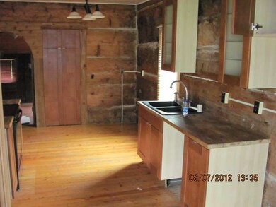 12121 Kapowsin Hwy E, Graham, WA 98338 - photo 7