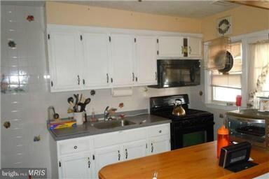 2153 Redthorn Rd, Middle River, MD 21220 - photo 4