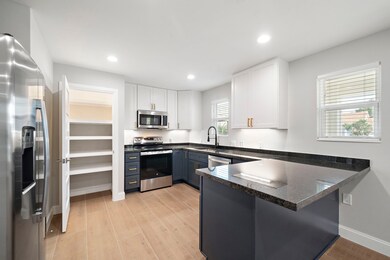 1823 Studewood St unit A, Houston, TX 77008 - photo 3