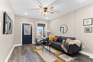 05-Living Area