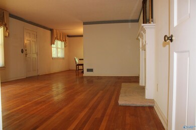 313 Riley Cir, Gadsden, AL 35901 - photo 5