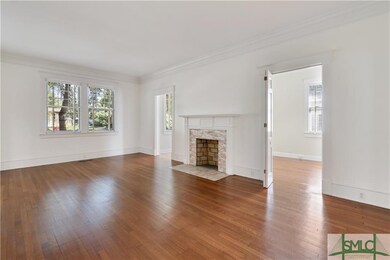 The size of the main floor rooms are amazingly lar