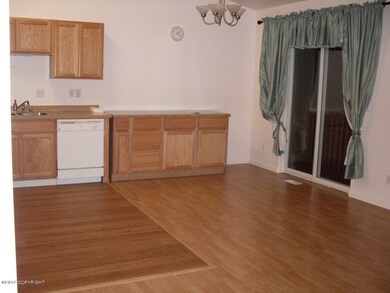 Living Room/Kitchen
