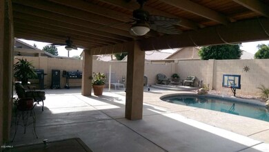 Pack patio