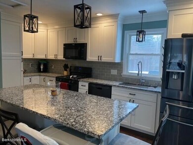 55 Hillcrest Ave, Pittsfield, MA 01201 - photo 3