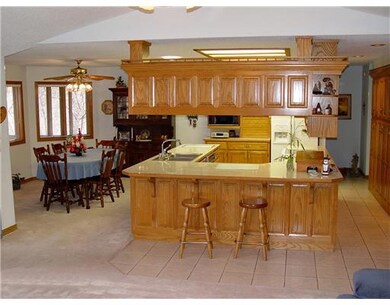 8 Brucker Dr, Bella Vista, AR 72715 - photo 4