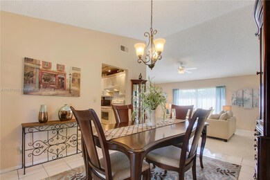 9738 Richmond Cir, Boca Raton, FL 33434 - photo 6