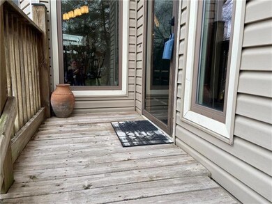 10411 W 52nd Cir, Shawnee, KS 66203 - photo 5