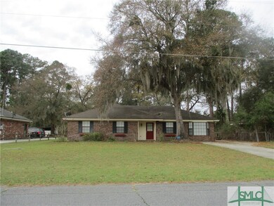 Front with driveway