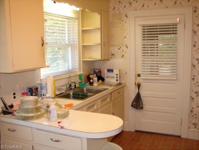 1203 Tory Ln, Asheboro, NC 27205 - photo 2