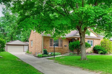 4042 39th Place, Des Moines, IA 50310 - photo 2