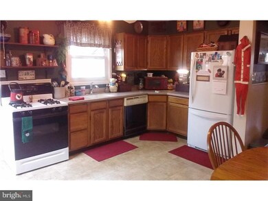 232 Beechwood Rd, Brookhaven, PA 19015 - photo 3