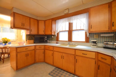 48 West Rd, Hawley, PA 18428 - photo 7