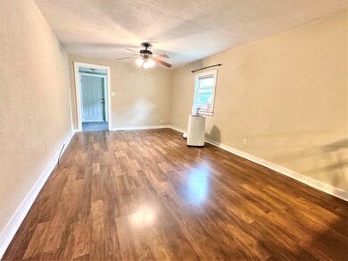 2509 E Lynn St, Anderson, IN 46016 - photo 5