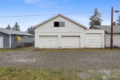 8815 S Yakima Ave, Tacoma, WA 98444 - photo 6