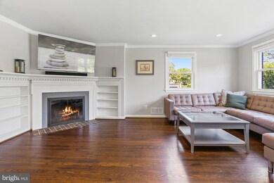 5847 Glen Forest Dr, Falls Church, VA 22041 - photo 7