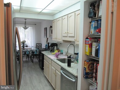 Treebrooke unit 206, Oakton, VA 22124 - photo 7