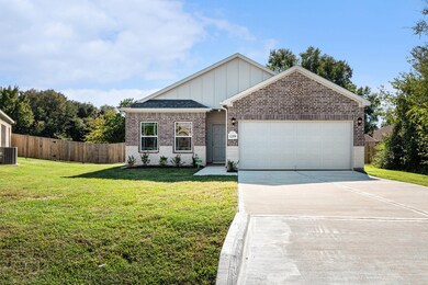 12375 Pecan Dr, Willis, TX 77318 - photo 2