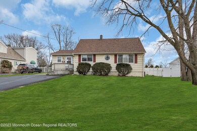 11 Johnston St, Oakhurst, NJ 07755 - photo 2
