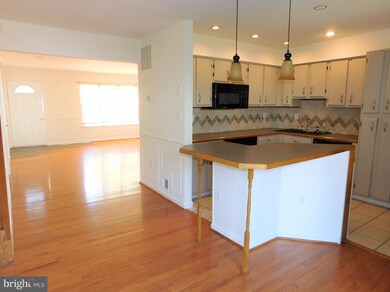 3646 Mcdowell Ct, Dumfries, VA 22026 - photo 6