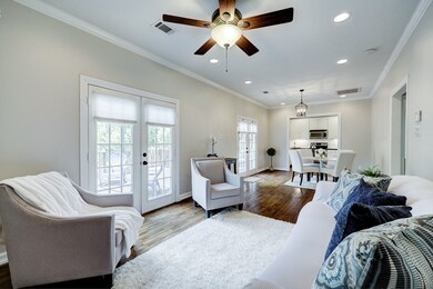 611 E 20th St unit Upper, Houston, TX 77008 - photo 6