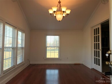 186 Longview Rd, Statesville, NC 28625 - photo 2