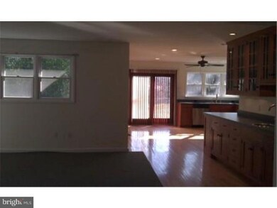 418 Flourtown Rd, Lafayette Hill, PA 19444 - photo 2