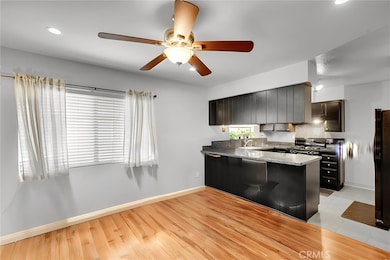 1933 Glenoaks Blvd unit 127, San Fernando, CA 91340 - photo 5