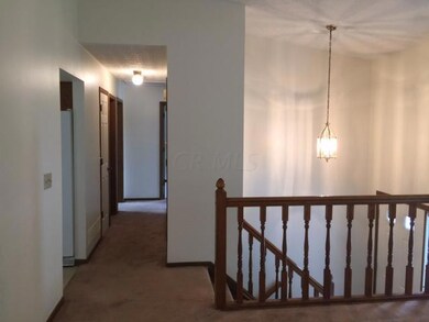 419 Oriole Ct-18
