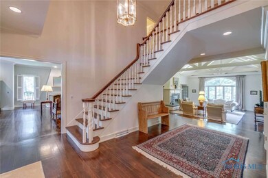 2661 Forestvale Rd, Ottawa Hills, OH 43615 - photo 3