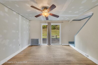 303 Spring St, Archbald, PA 18403 - photo 7