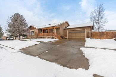 2024_01_09_2902_ne_pinnacle_pl_bend-36