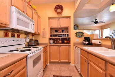 3Kitchen 4