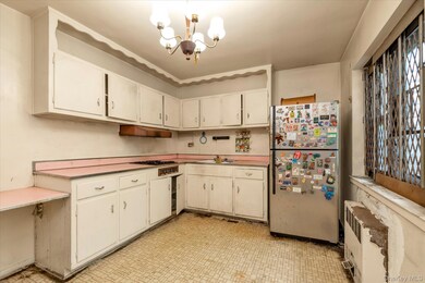 31-30 138th St unit 2, Flushing, NY 11354 - photo 6