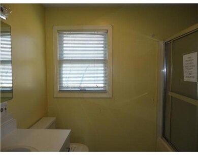 58 Plum Rd unit 1B, Riverside, RI 02915 - photo 5